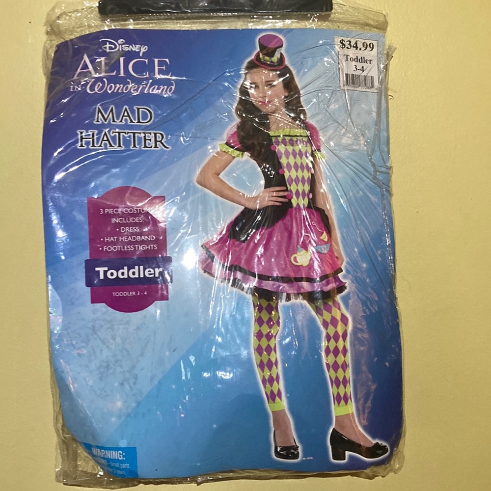 Disney Alice in Wonderland. Mad Hatter Costume NWT